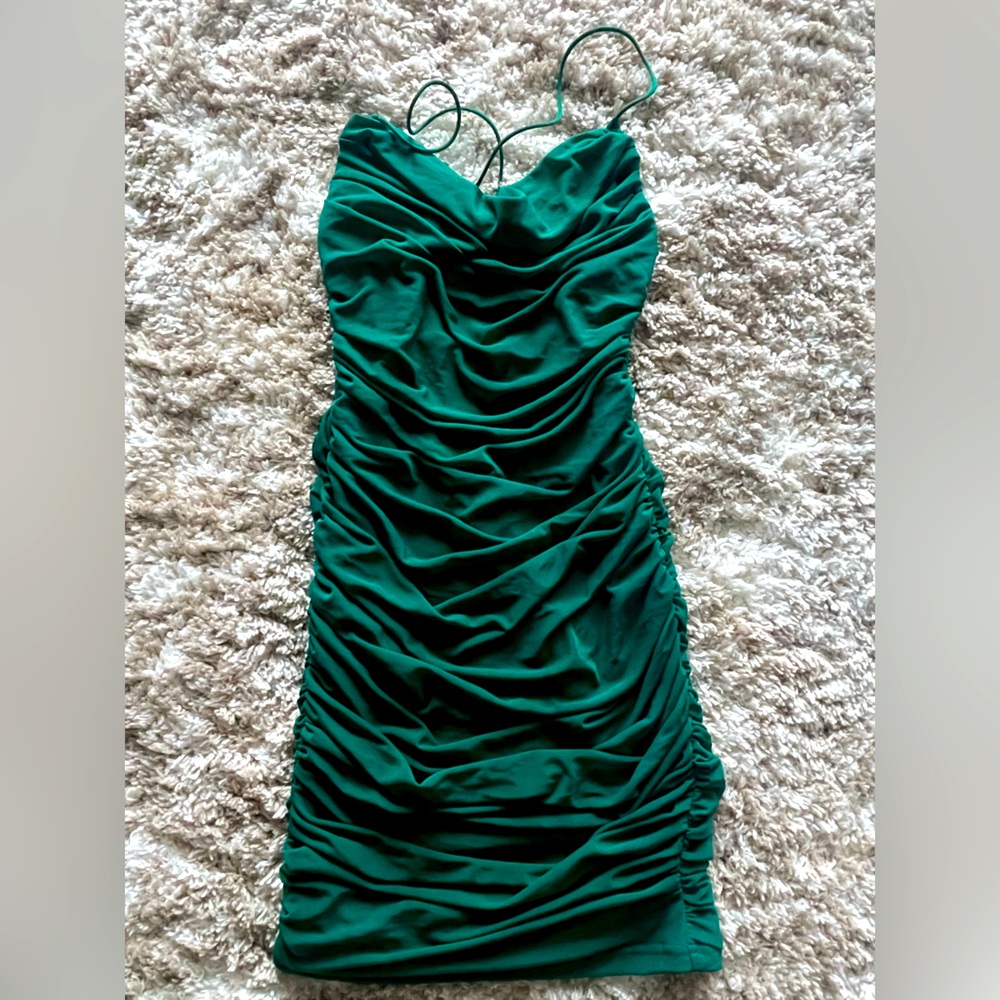 Green strap dress with open back (size S)